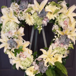 Load image into Gallery viewer, HEART WREATH
