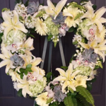 Load image into Gallery viewer, HEART WREATH