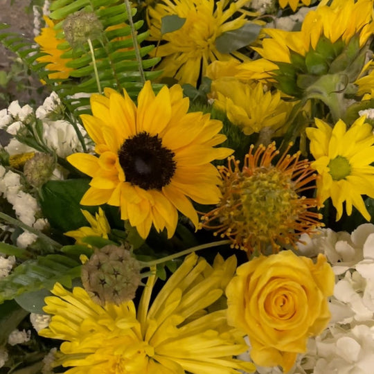 DESIGNER'S CHOICE - SHADES OF YELLOW